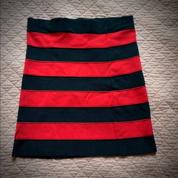TRISTAN - Bold Stripes Pencil Skirt – Red & Black - size medium - Picture 2 of 7